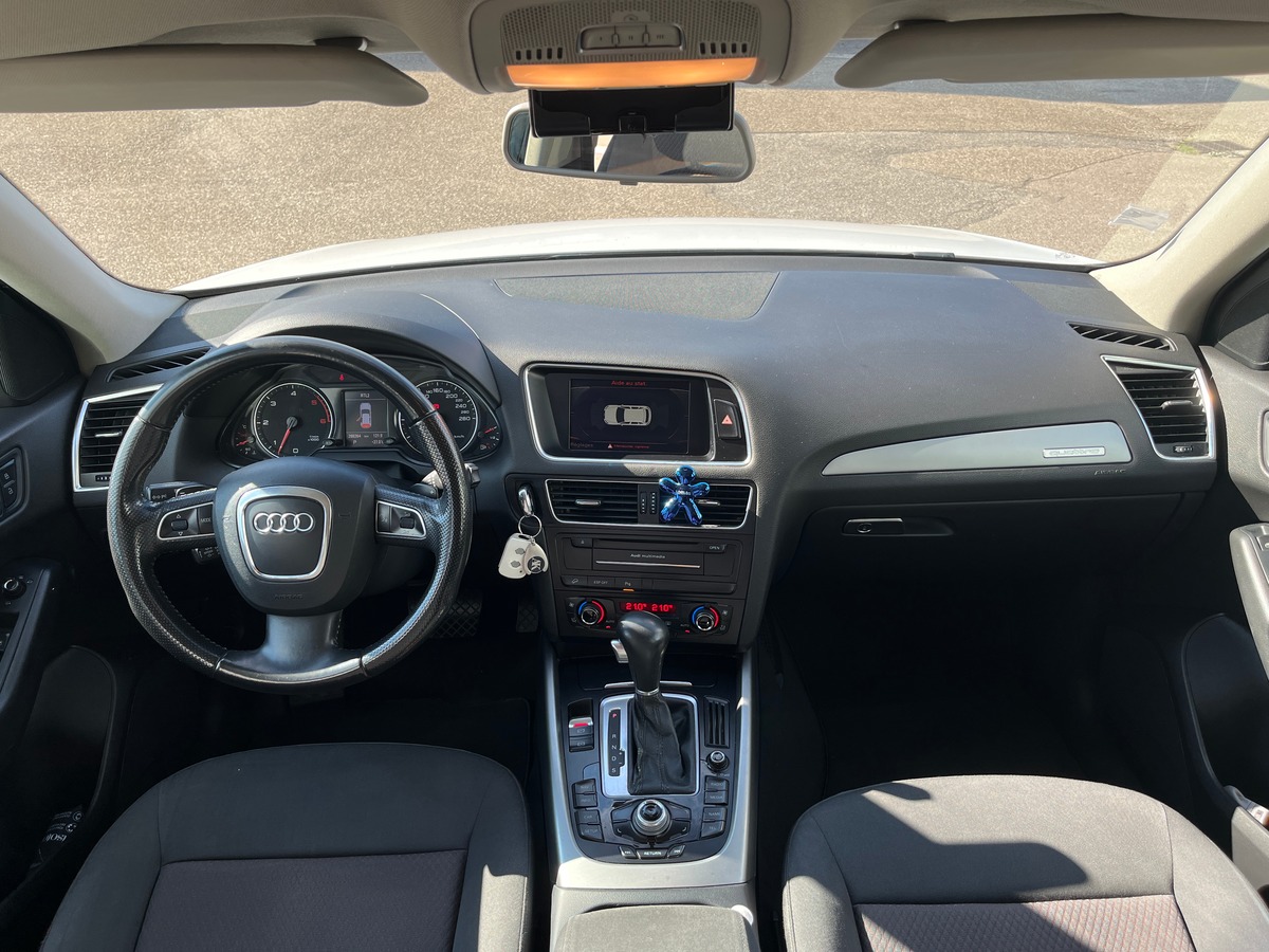 Audi AUDI Q5 V6 3.0 TDI QUATTRO Sline 239ch, ATTELAGE, REGULATEUR, LIMITEUR