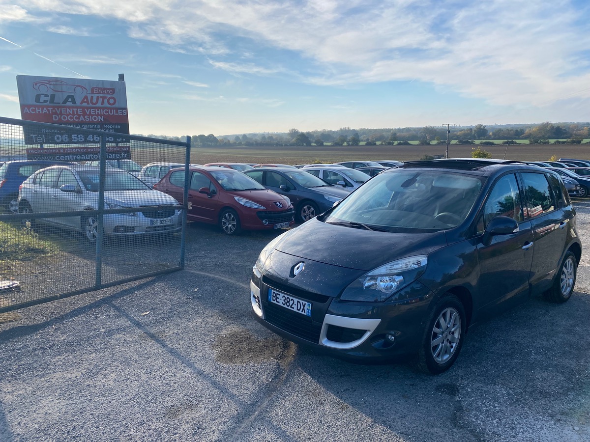 RENAULT Scenic III 1.9 dci 130cv 1ère main