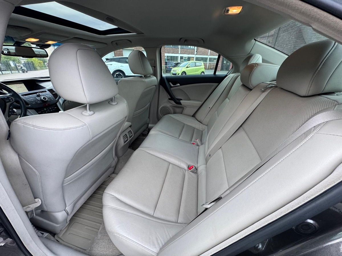 Honda Accord 2.2 DTEC 150 Luxury Innova- Toit ouvrant- Garantie
