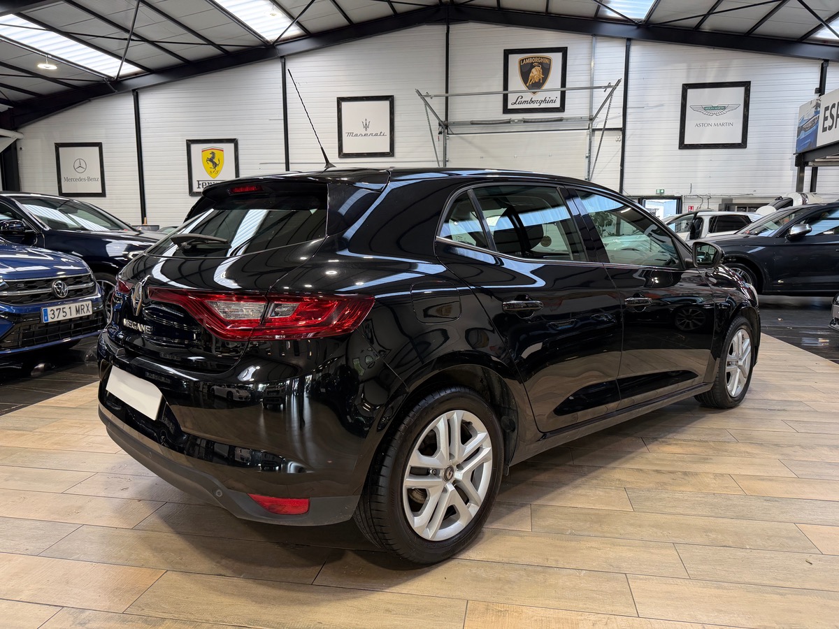 RENAULT Megane IV Blue DCI 115 cv EDC Business