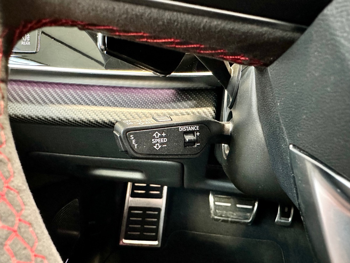 Audi RS Q8 4.0 TFSI 600 Quattro Tiptronic 8 Français u