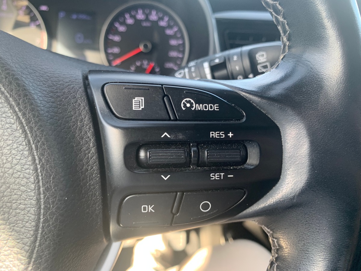 Kia Stonic 120 ch | Premium | Caméra recul | Régulateur vitesse | Apple car Play | Siéges chauffants