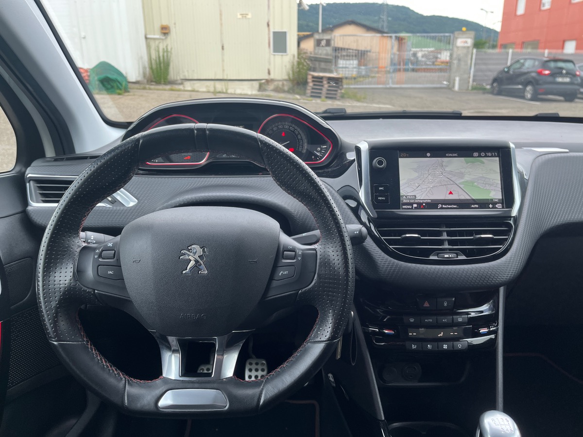 Peugeot 2008 1.6 BlueHDi 120ch GT Line S&S, CAMERA DE RECUL, GPS