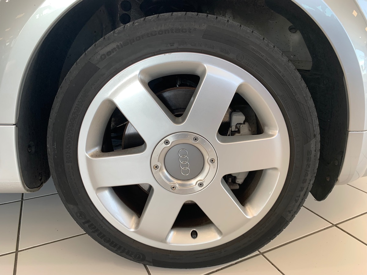 Audi TT 180 ch | Cuir | Radio | Distribution et Pompe à eau ok | Jantes Alu | Airbags