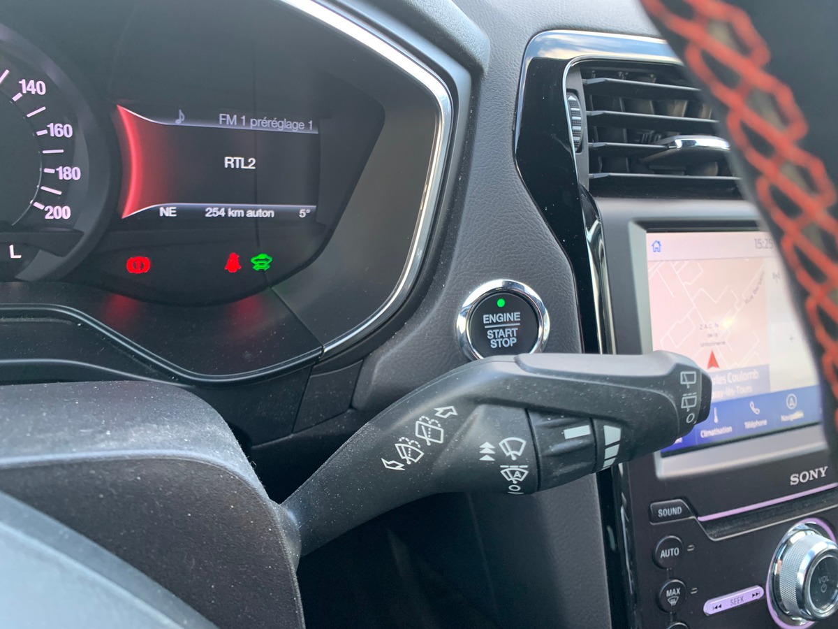 Ford Mondeo 187 ch | 2.0 | ST LINE | Caméra recul | Régulateur vitesse adaptatif | Phares avant LED