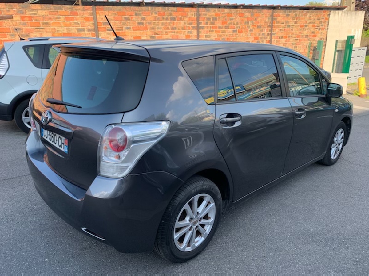 Toyota Verso 2.0 D-4D 126 CV 1er main 7 pl 4XCBL