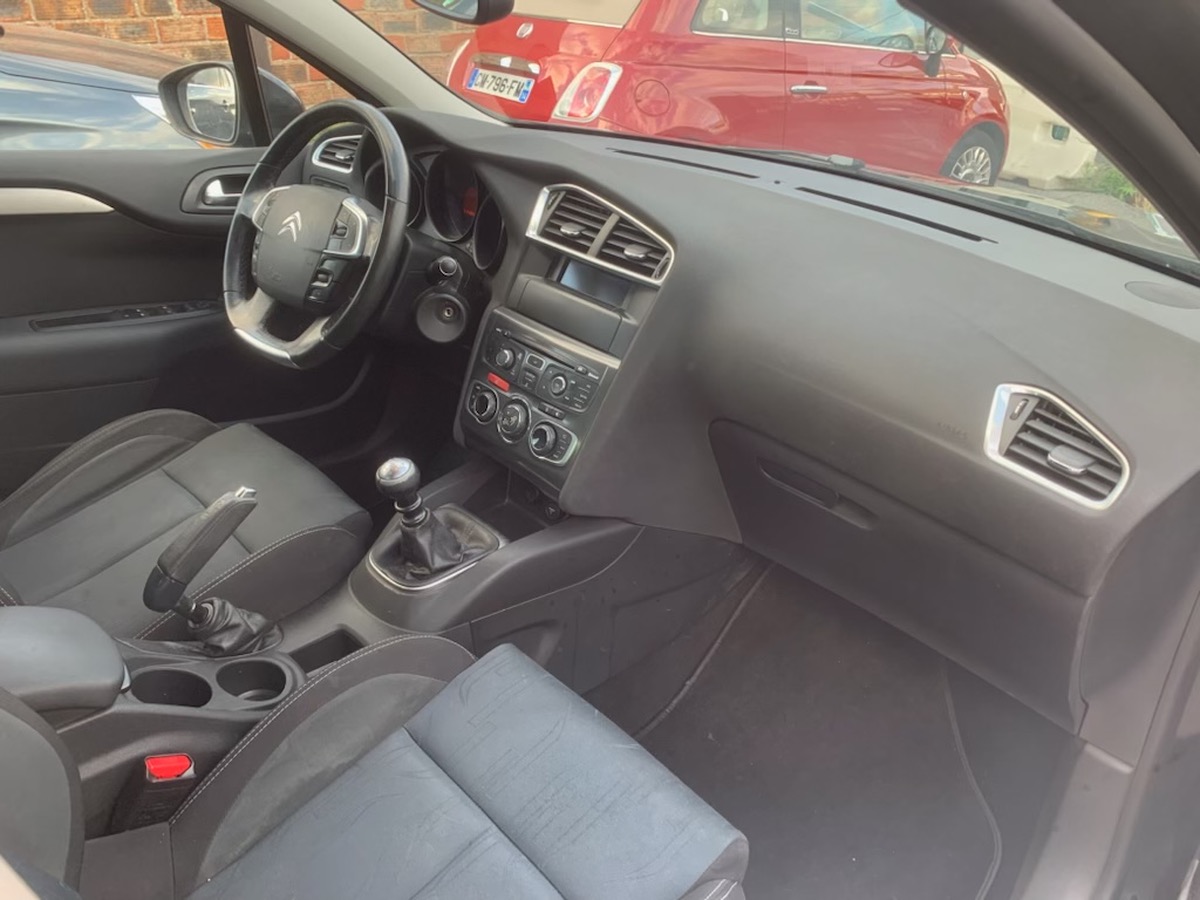 Citroën C4 1.6 HDI 112 CV confort 4XCART bleu