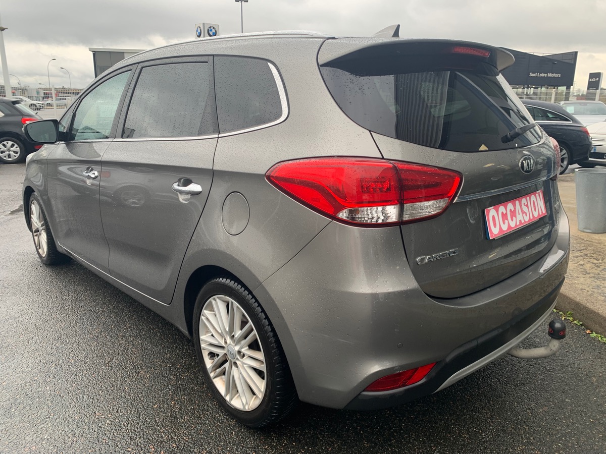 Kia Carens 141 ch | PREMIUM | 7 Places | Phase 2 | Attelage| Toit ouvrant | Caméra de recul | Jantes
