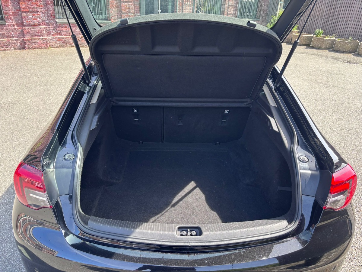 Opel Insigna Grand Sport 1.5 TURBO 165 INNOVATION - APPLE CARPLAY