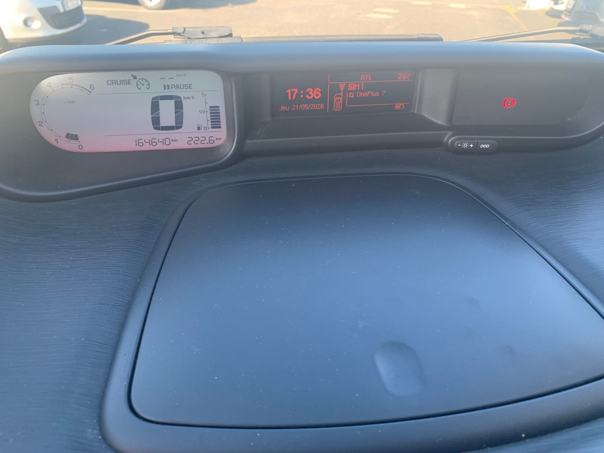 Citroën C3 Picasso 90 chevaux | Régulateur de vitesse | Climatisation | Attelage | Radar arriére