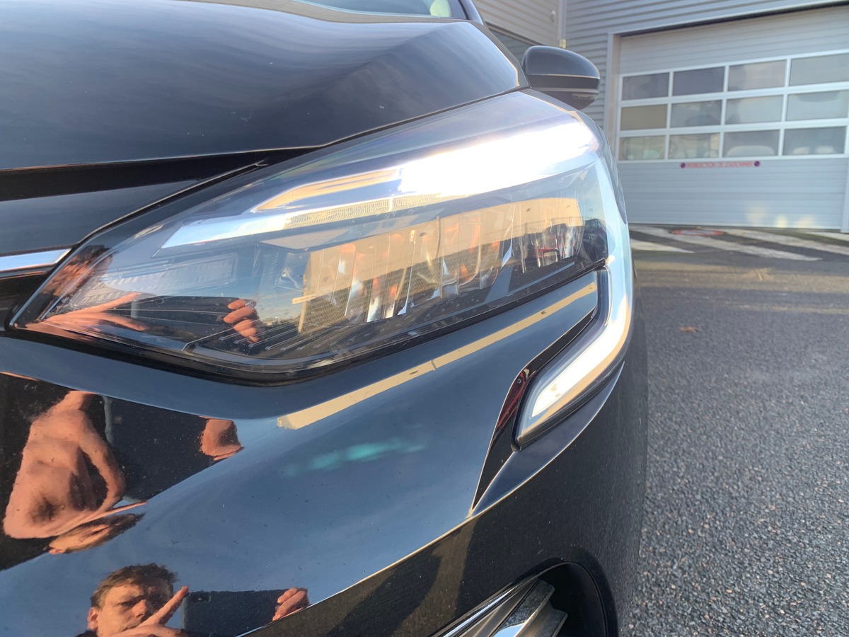 RENAULT Clio V 100 ch | Intens | GPS | Radars de stationnement | Roue de secours | Jantes Alu