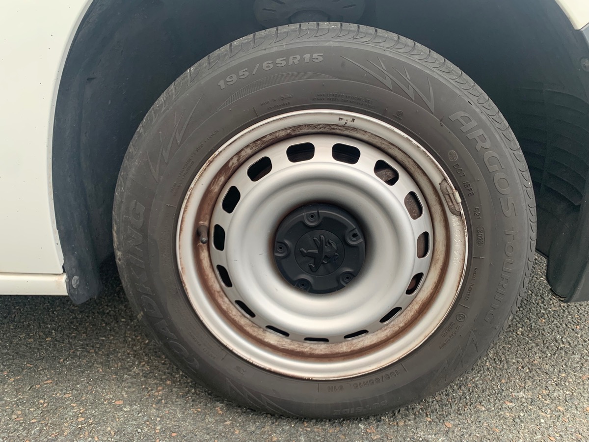 Peugeot Partner 102 ch | TVA Récupérable | GPS | Caméra de recul | Régulateur de vitesse