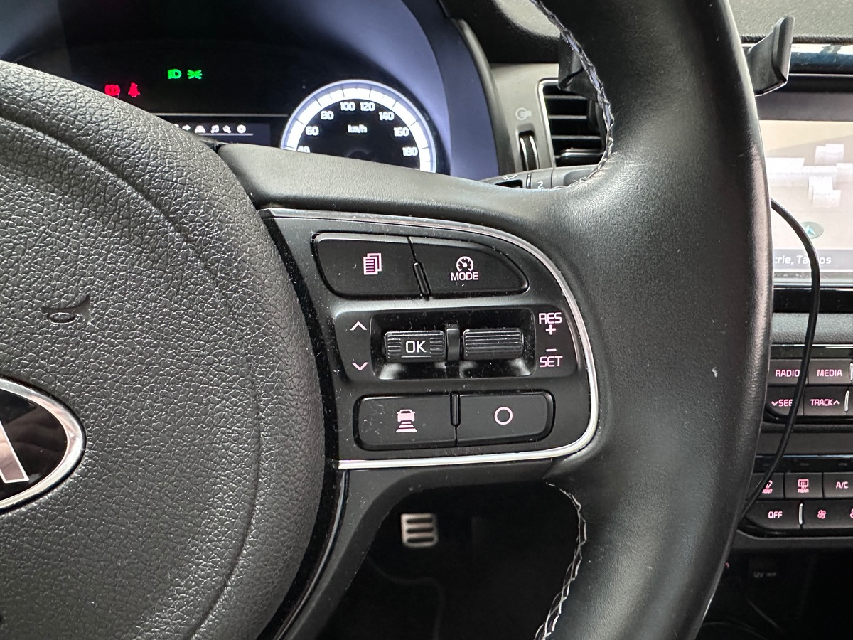 Kia Niro 1.6 GDI HYBRIDE 141 PREMIUM DCT6  Entretien complet KIA / Garantie KIA jusqu'en Juin 2026