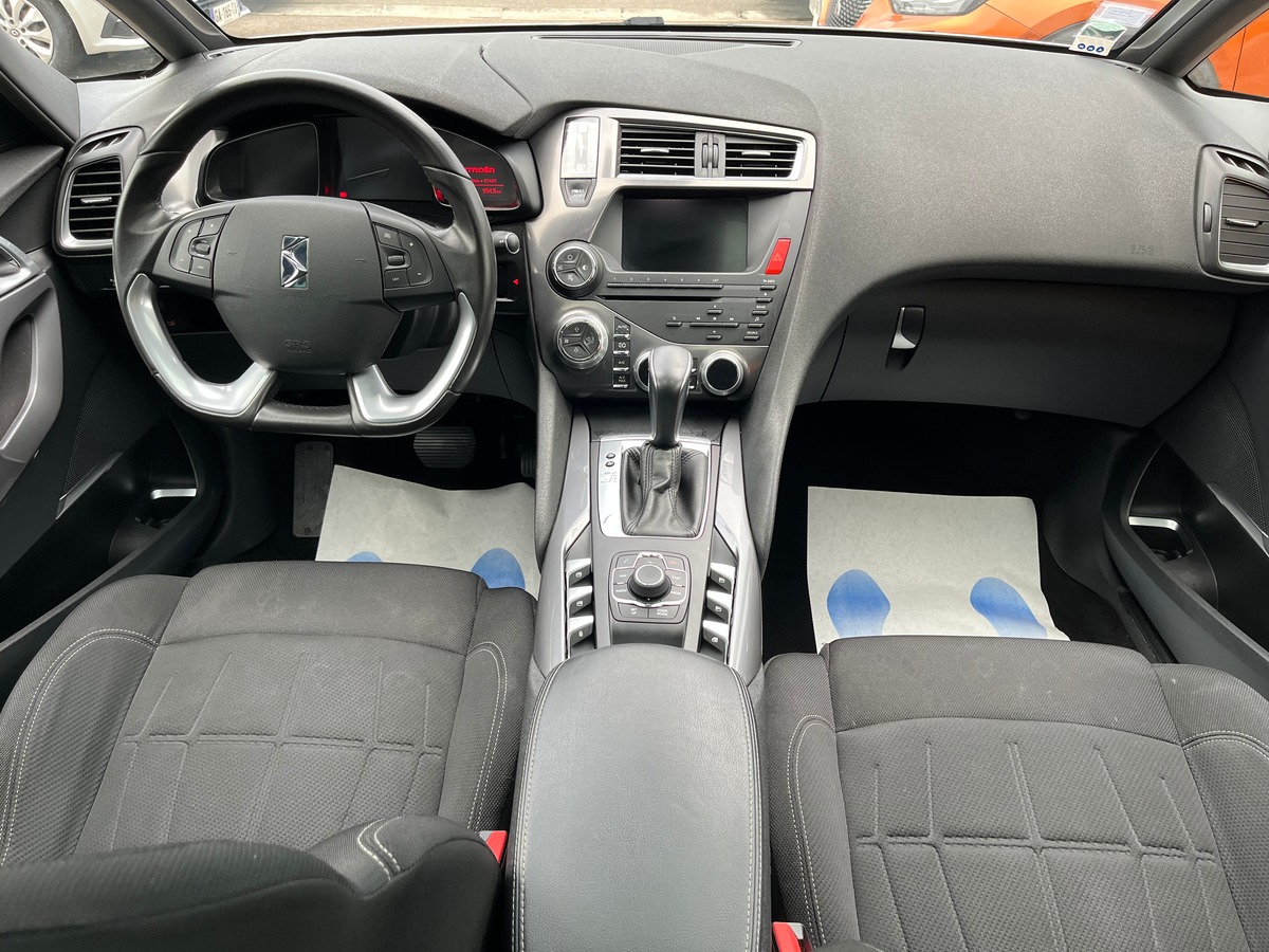 Citroën DS5 2.0 HDi 180 ch Boîte automatique SPORT CHIC