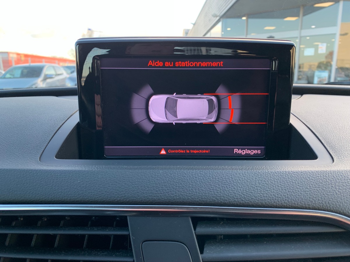 Audi Q3 177 | Sport design | Radar stationnement avant arriére | Régulateur vitesse | Attelage | Gps