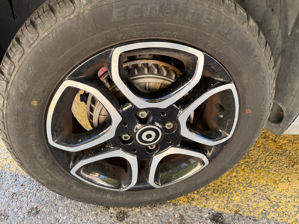 Smart Forfour 90CV / Prime / GPS/ 1er main / Km réel / intérieur Cuir