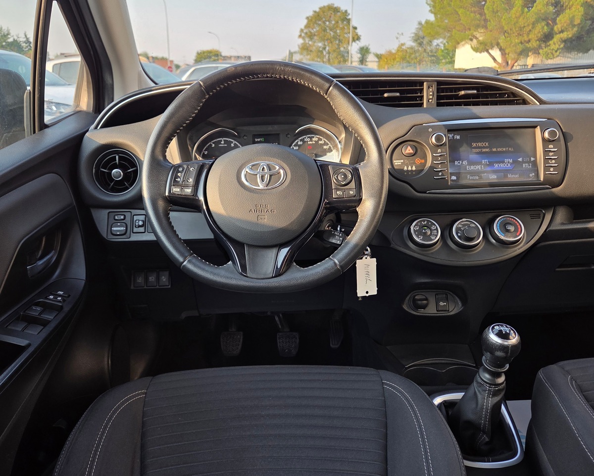 Toyota Yaris 1.5 110 CV VVT-I CVT CHIC  / 1* MAIN