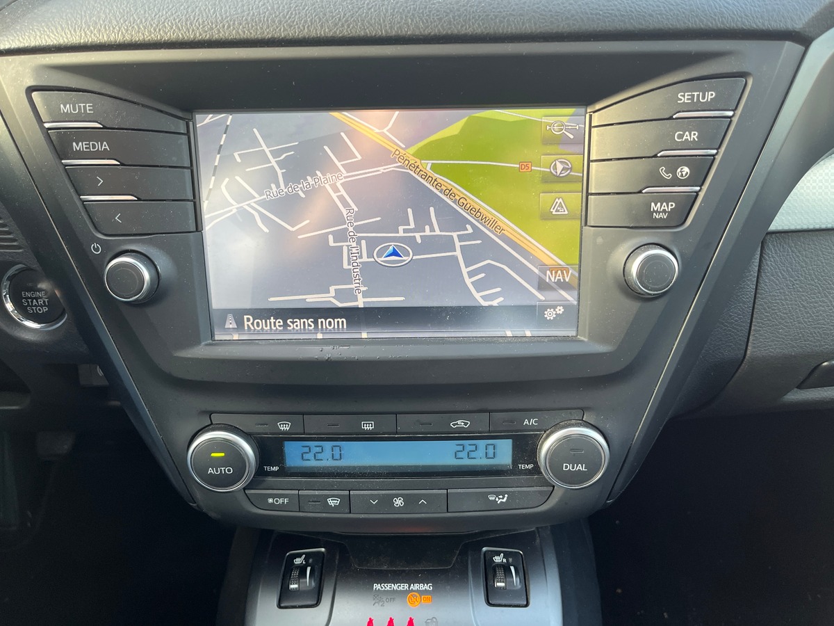 Toyota Avensis SW 2.0 D-4D 143ch, EXECUTIVE, ATTELAGE, RADAR, SIEGES CHAUFFANT, TOIT PANORAMIQUE