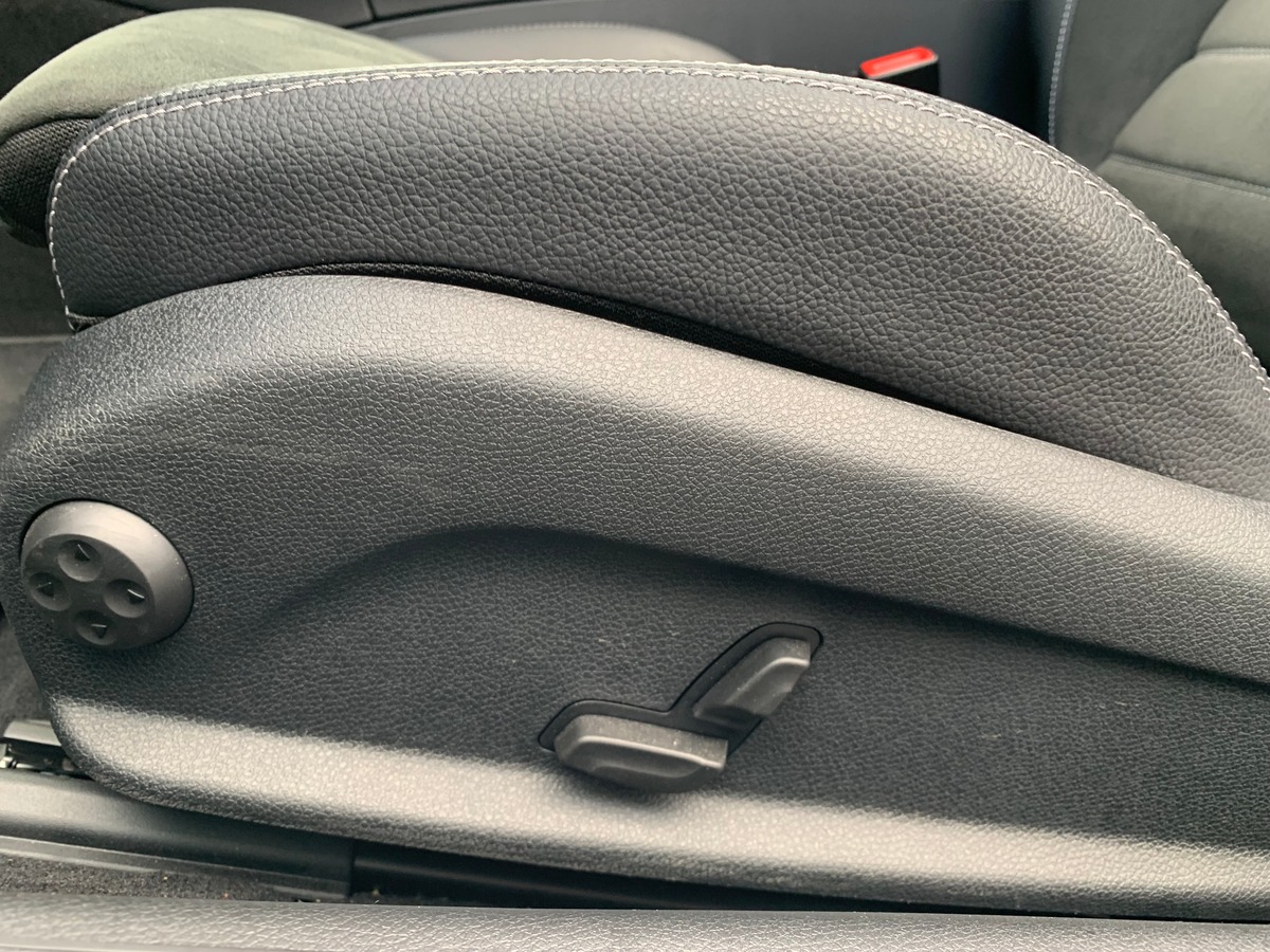Mercedes-Benz Classe C AMG | Surround Burmester |  Pack Premium Plus | Toit ouvrant électrique