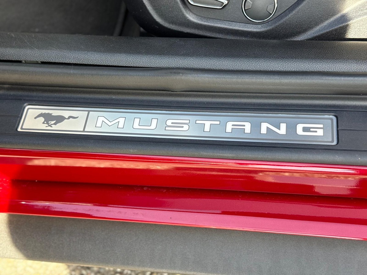 Ford Mustang Fastback - 2.3L Ecoboost