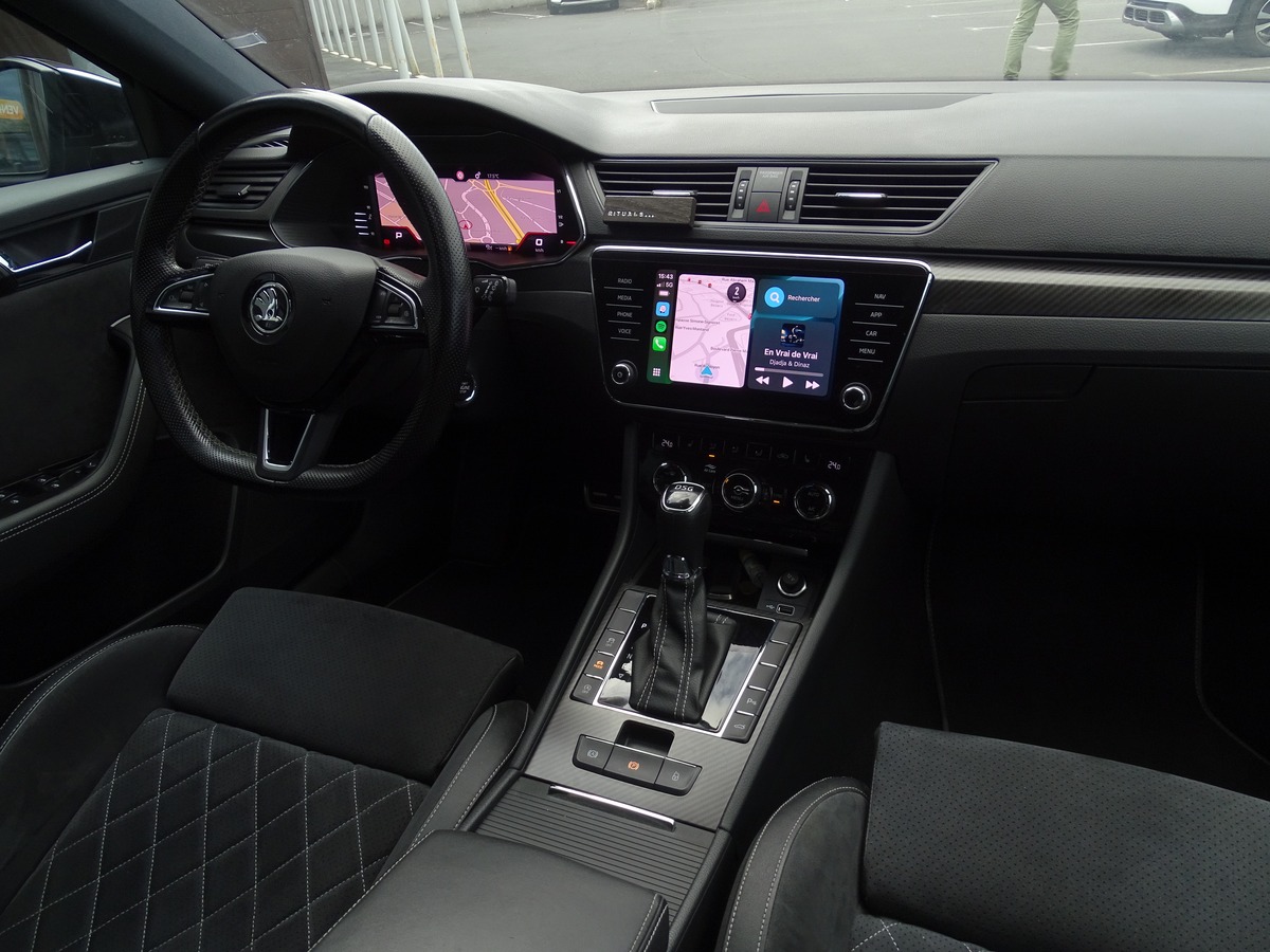 Skoda Superb III (2) COMBI 2.0 TDI 190 SCR SPORTLINE DSG7