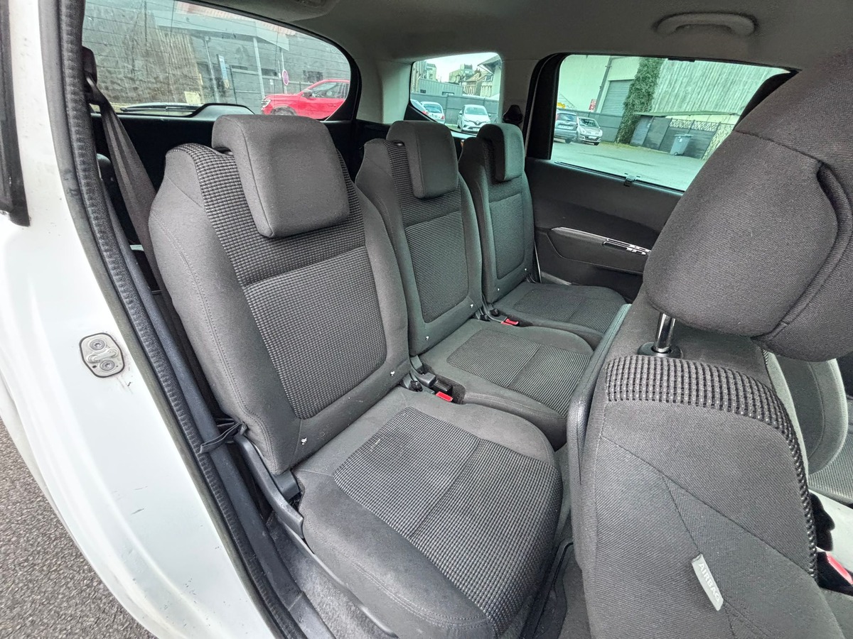 Peugeot 5008 1.6 e-HDi Business Pack - Révisé - Garantie