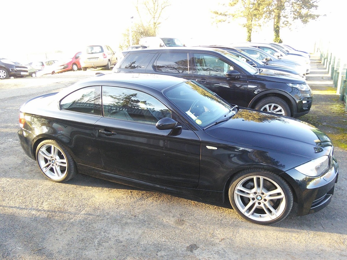 Bmw Série 1 Coupé 135i 3.0 i 24V 306 Pack M - HIStorique entretien et revision faite
