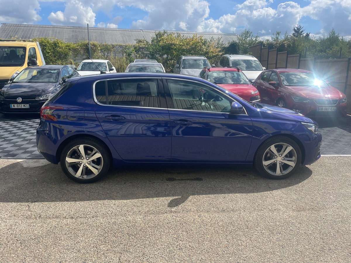 Peugeot 308 1.6 BlueHDi 120 cv RIEN A PREVOIR - CARPLAY - CAMERA DE RECUL - CLIMATISATION AUTO