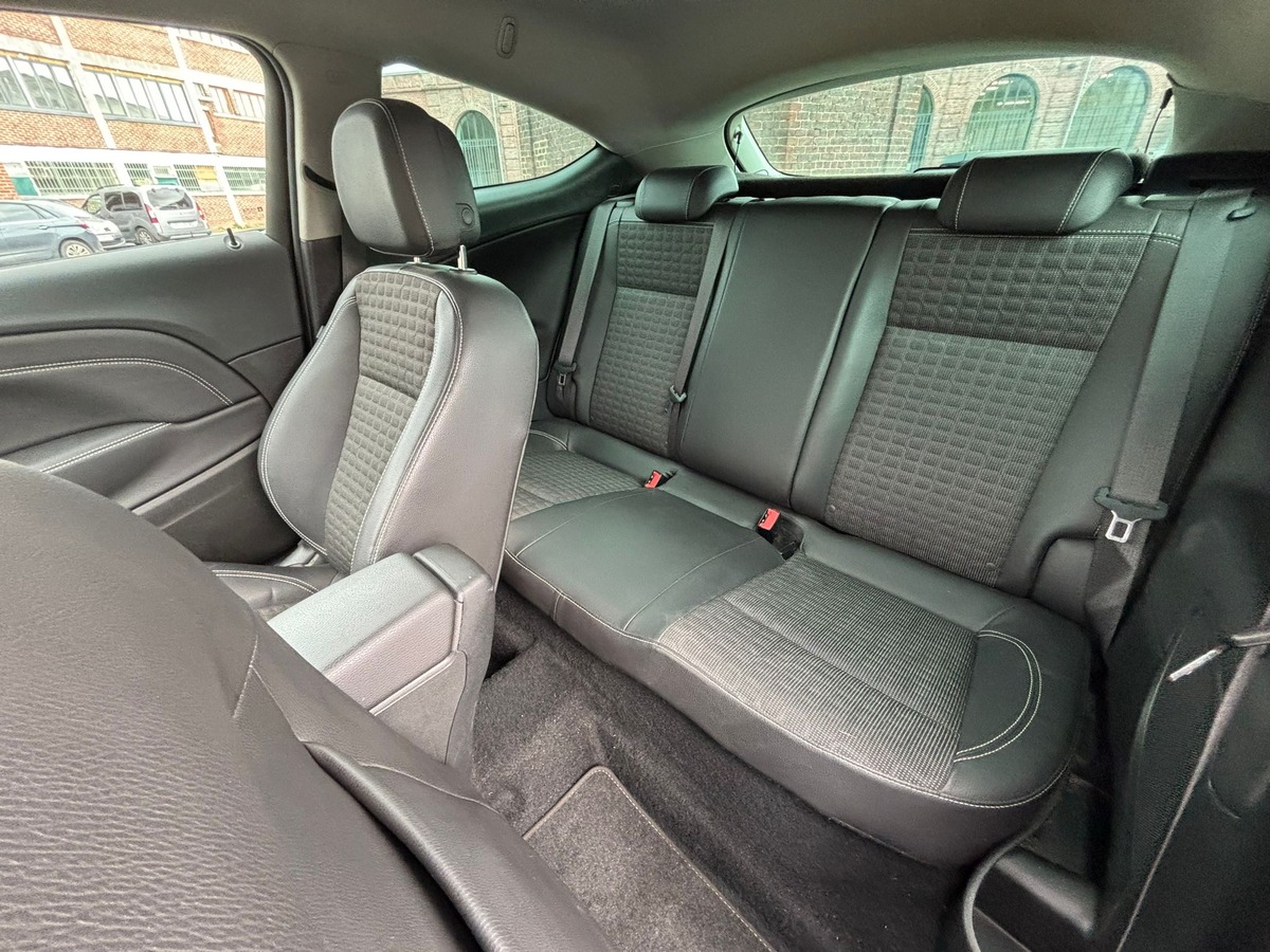 Opel Astra GTC 2.0 CDTI 165 INNOVATION - ATTELAGE - REVISE - GARANTIE