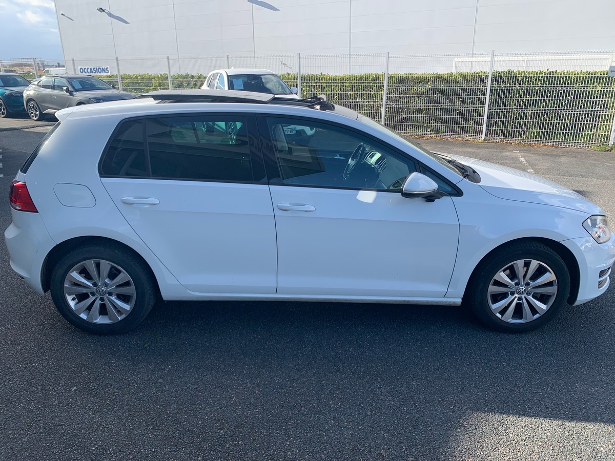 Volkswagen GOLF 7 105 ch | Confortline | Toit ouvrant | Régulateur de vitesse | Radar avant et arriére