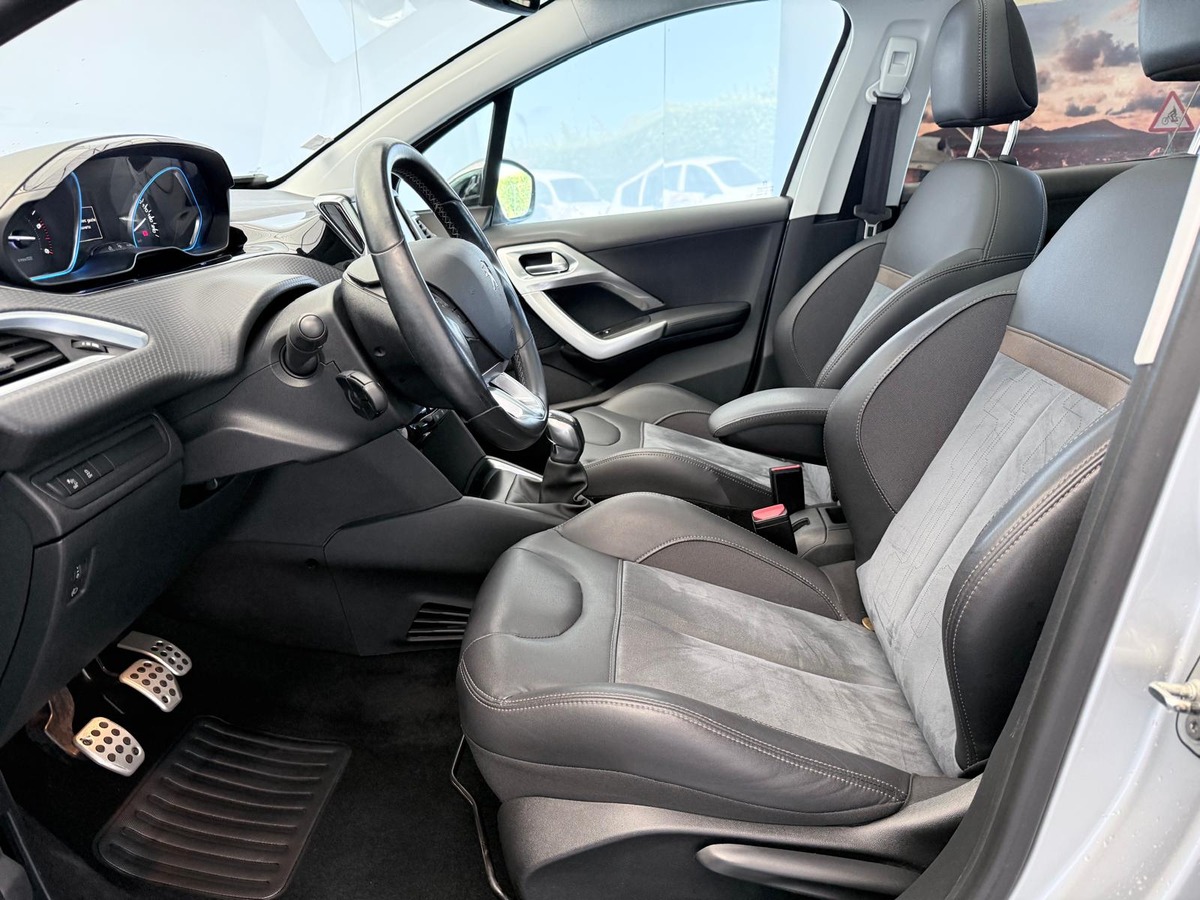 Peugeot 208 1.6 Bluehdi 100 Feline