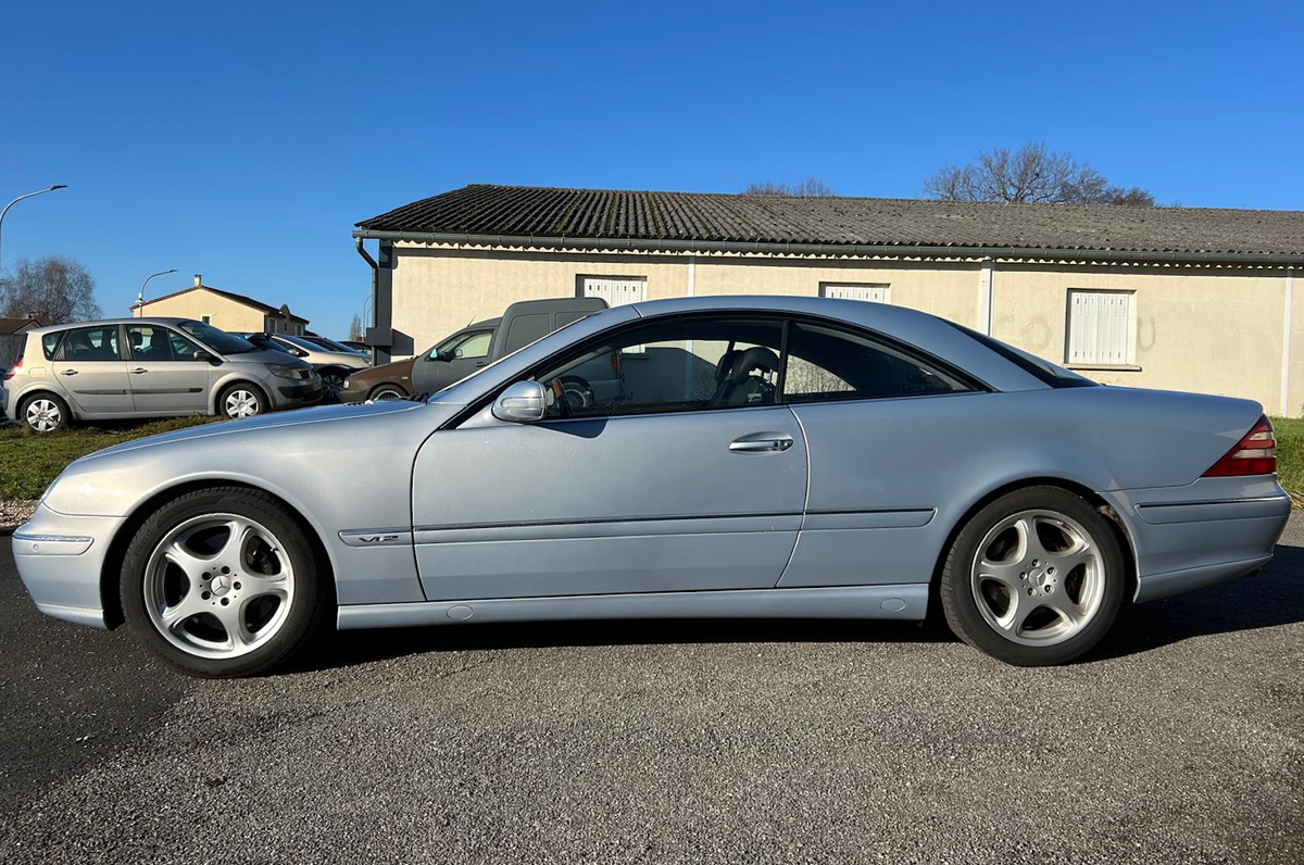 Mercedes-Benz Classe CL 600 V12 (367 ch)