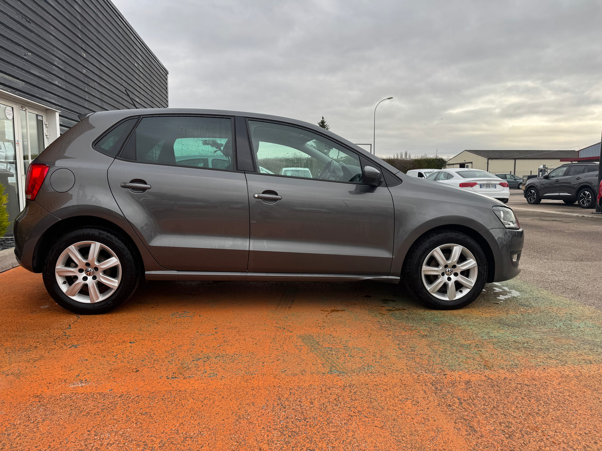 Volkswagen Polo V 5 portes 1.4 i 86 CH VOLANT A DROITE