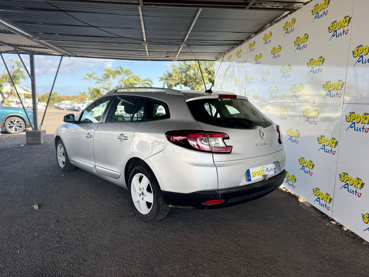 RENAULT Megane BOITE AUTOMATIQUE 1.5 110CH SPORT AUTO