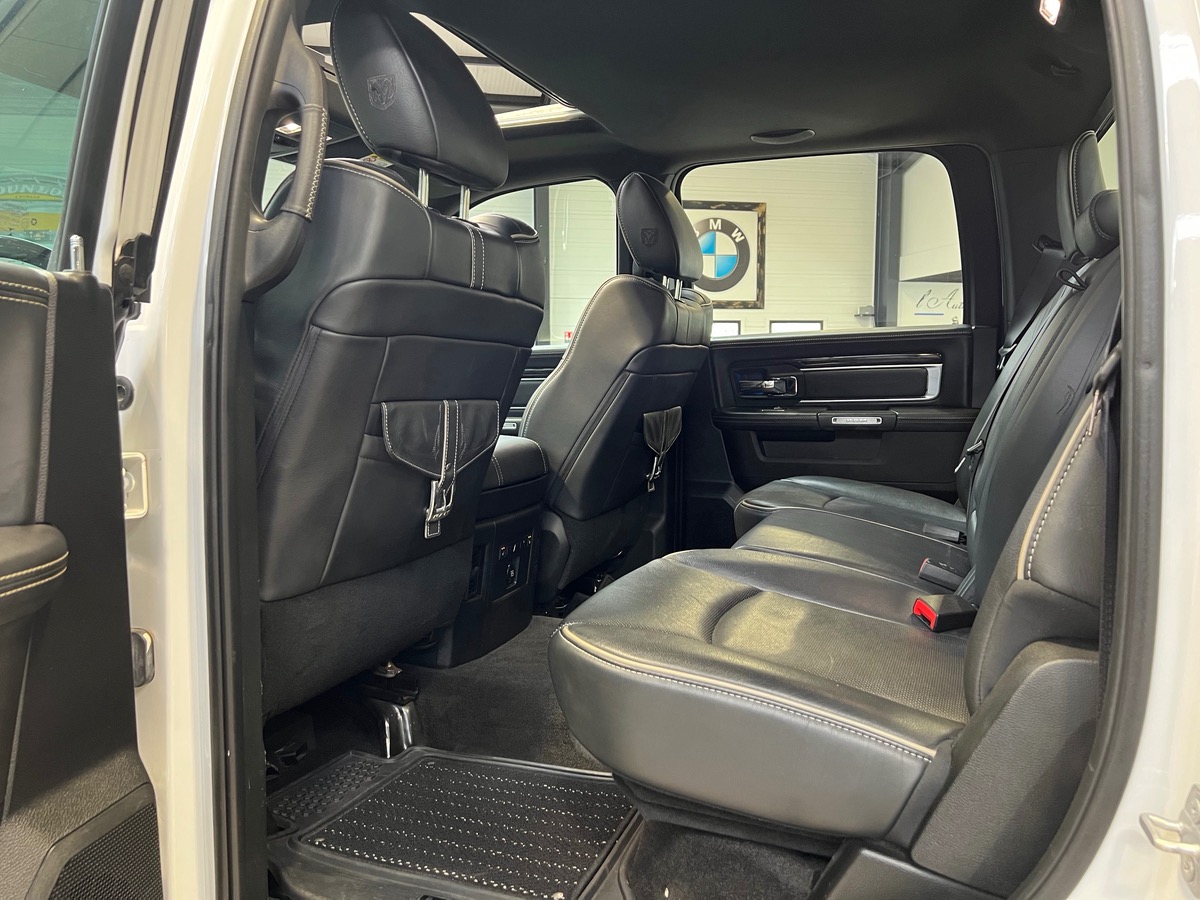 Dodge RAM 1500 5.7 V8 HEMI 395CV  LIMITED ÉTHANOL c