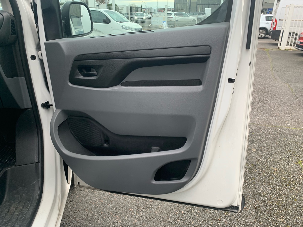 Toyota ProAce 180 ch | Business access | TVA Récupérable | 3 Places | Apple car play Android auto