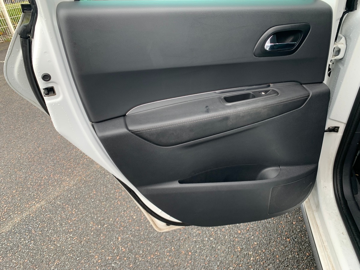 Peugeot 3008 200 ch | 2.0 e-HDi HYbrid4 Pack ETG6 + Electric | GPS | Bluetooth | Régulateur vitesse