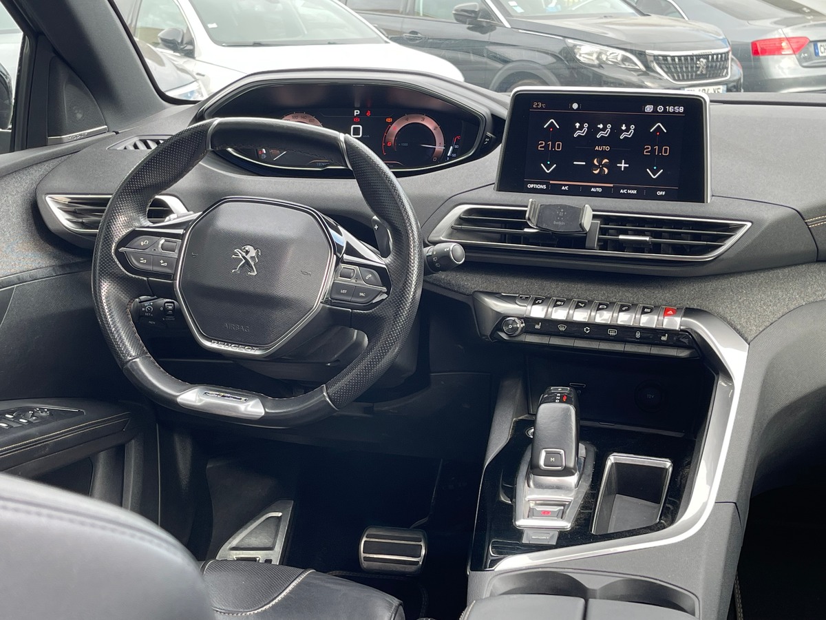 Peugeot 5008 Gt Line 1.5 BlueHDi EAT8 130 cv Boîte auto - Toit ouvrant / Audio FOCAL