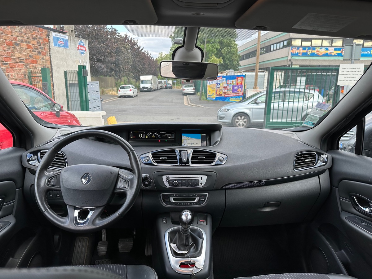 RENAULT Scenic 1.5 DCI 110 CV 4XCART bleue 