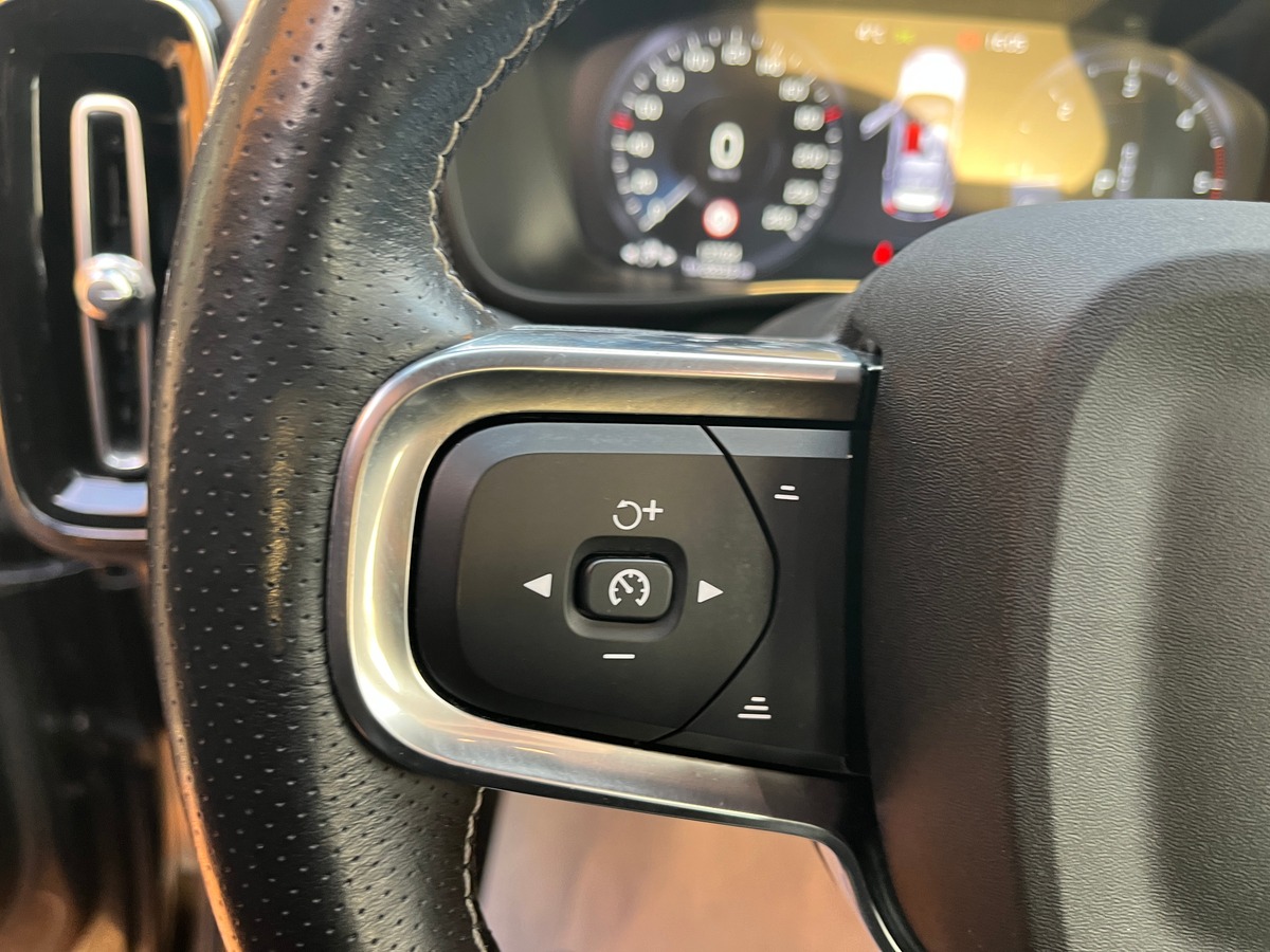 Volvo XC40 D3 2.0 TDi Geartronic8 150 R DESIGN Boîte automatique