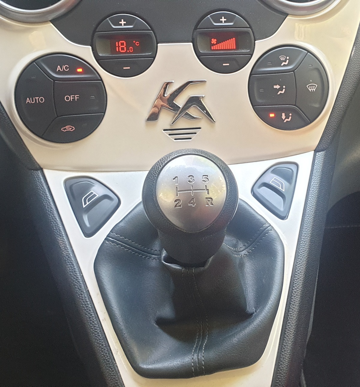 Ford Ka 1.2 69 CV Collection