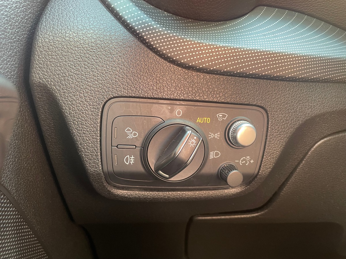 Audi SQ2 2.0 TFSi 300 cv BLACK EDITION QUATTRO S-TRONIC Toit Ouvrant full options