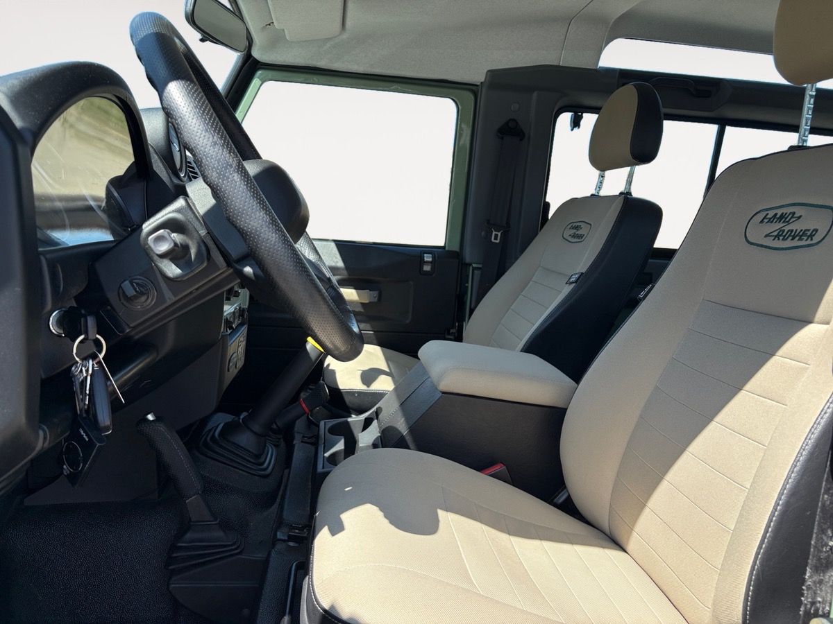 Land-Rover Defender 3  2.2 TD 122 HERITAGE EDITION
