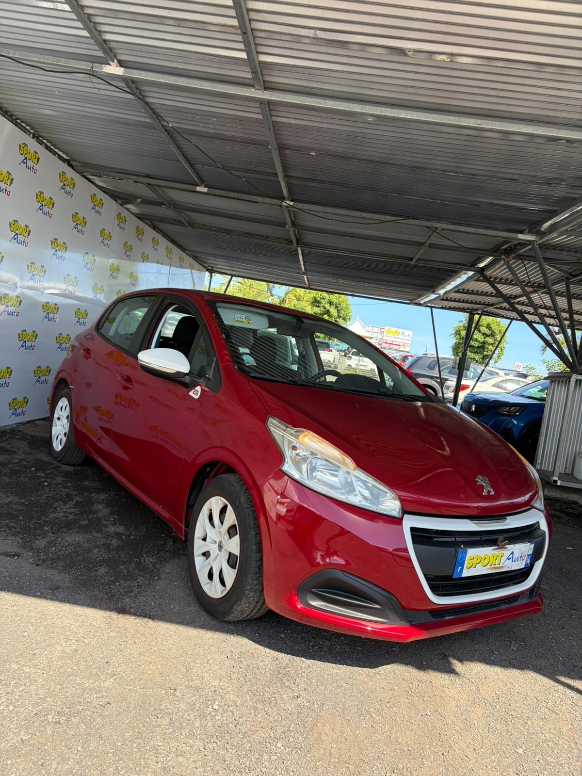 Peugeot 208 1.0 ptec