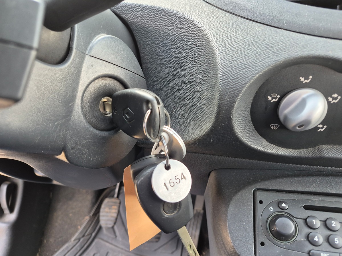 RENAULT Twingo II 1.2 16V LEV ACCESS