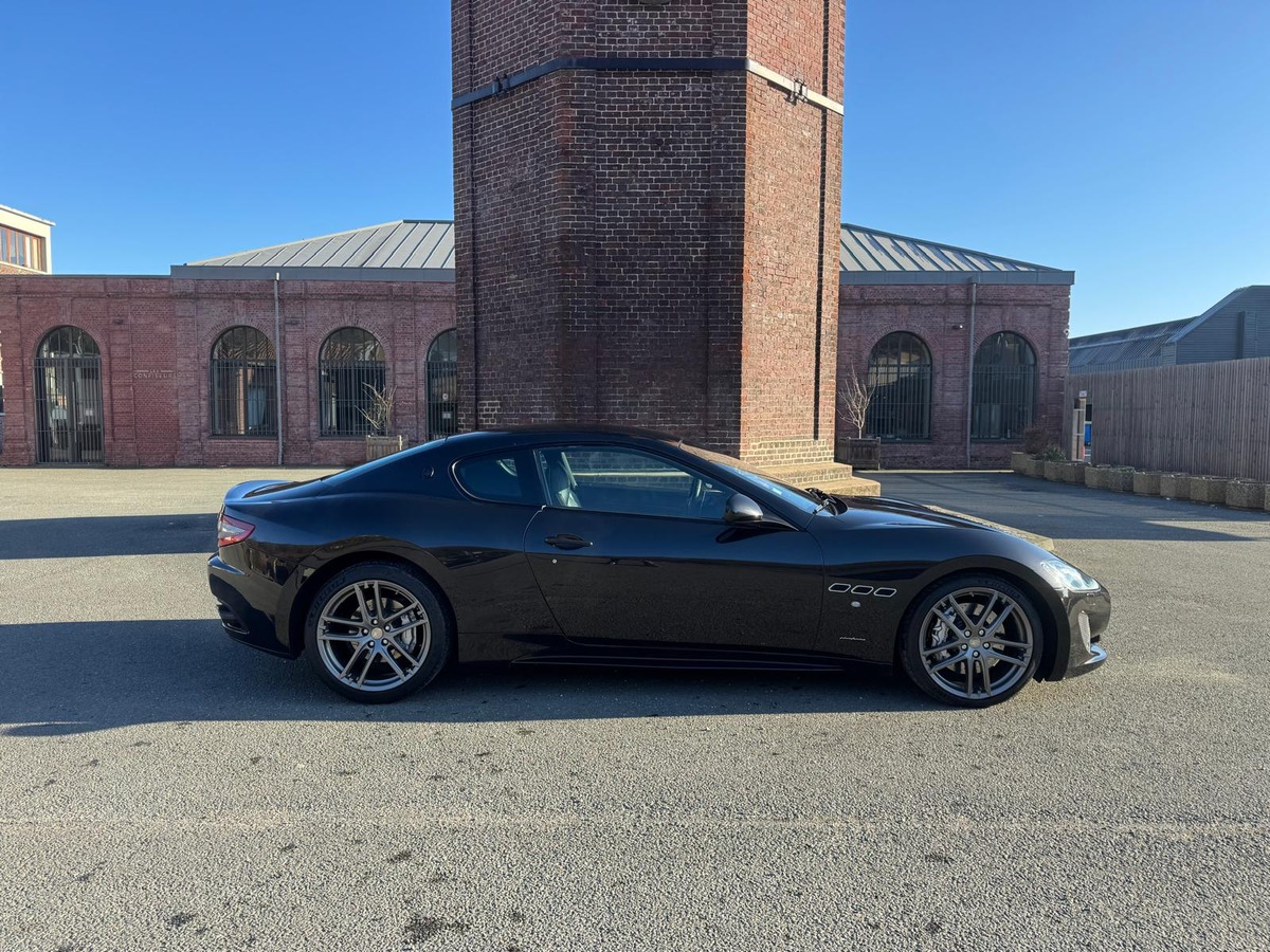 Maserati Granturismo S 4.7 V8 460cv Pack carbone - Jantes Stradale - Garantie