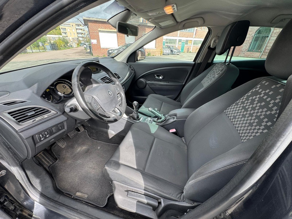 RENAULT Megane III 1.5 dci 110cv Limited - Garantie