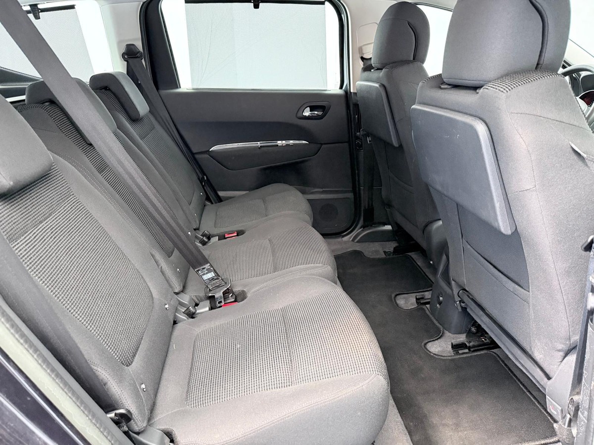 Peugeot 5008 1.6 Hdi 115 7places Active