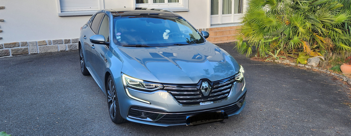 RENAULT Talisman 160 ch | Initiale Paris