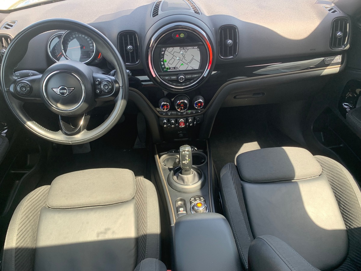 Mini Countryman 136 | Oakwood | Toit ouvrant panoramique | Caméra de recul | Siéges chauffants | GPS